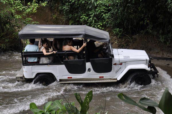 Passeios de jeep